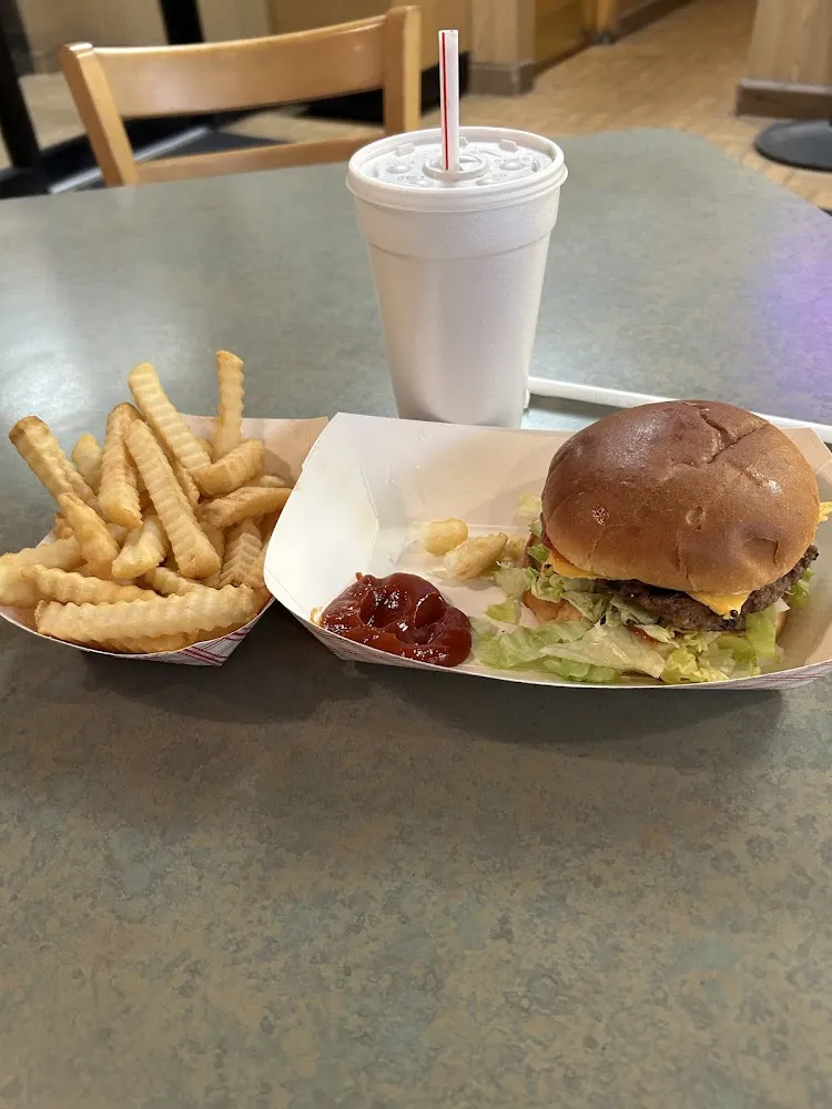 Cheeseburger with Fries